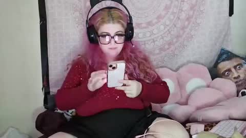 Veronica Lehane online show from December 16, 2024, 9:20 pm