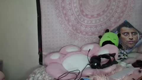 Veronica Lehane online show from January 22, 2025, 7:35 am