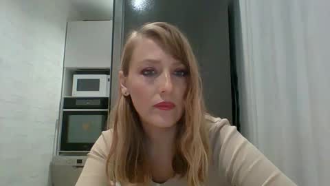 Veessa online show from April 21, 2026, 4:23 pm