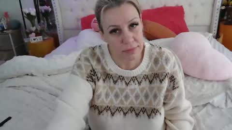 Snapshot of vegas_danielle chatting on February 21, 2026, 5:25 pm Vegas Dani online show from February 21, 2026, 5:25 pm