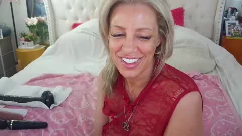Snapshot of vegas_danielle chatting on May 30, 2026, 3:53 pm Vegas Dani online show from May 30, 2026, 3:53 pm