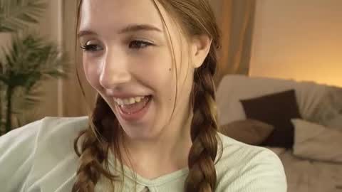 Maria online show from November 8, 2025, 1:55 pm