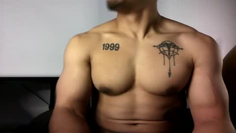 Snapshot of vegasluv702 chatting on June 20, 2026, 3:20 am Vegas Love online show from June 20, 2026, 3:20 am