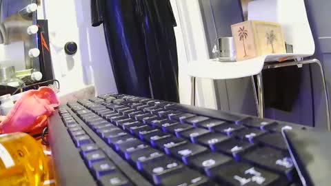 vegasmd online show from October 25, 2025, 6:10 am