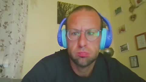 Snapshot of vegeta09021982 chatting on July 20, 2026, 11:40 pm vegeta09021982 online show from July 20, 2026, 11:40 pm