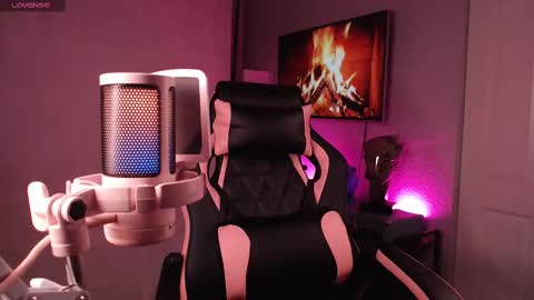 vekafaux online show from March 11, 2025, 7:58 am