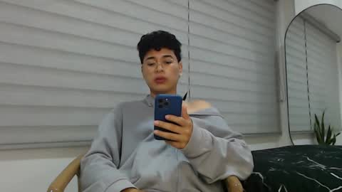 velascosexyboy online show from January 24, 2025, 3:54 am