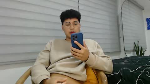 velascosexyboy online show from February 14, 2025, 3:22 am