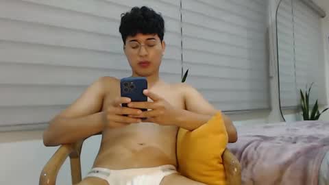 velascosexyboy online show from February 28, 2025, 3:04 am