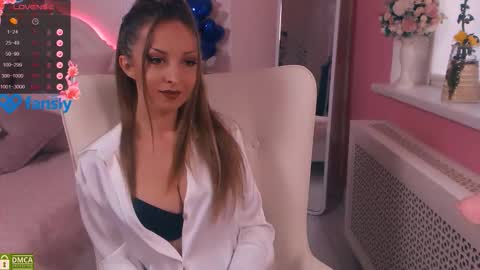 Velery online show from November 17, 2025, 1:17 pm