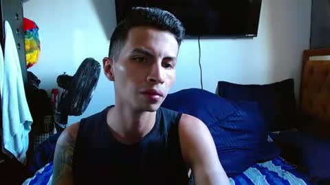 Snapshot of velk_hot1 chatting on July 16, 2026, 12:44 pm velk_hot1 online show from July 16, 2026, 12:44 pm