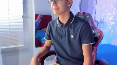 V E L K A N online show from October 29, 2025, 9:49 pm