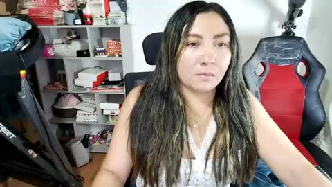 Snapshot of vellarossa chatting on June 17, 2026, 6:27 am Im VelaI will be Christmas and New Year with my family December 22 to January 13 I will miss you guys. online show from June 17, 2026, 6:27 am