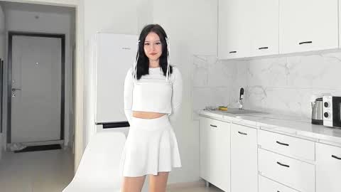 Amelia online show from September 11, 2025, 5:18 am