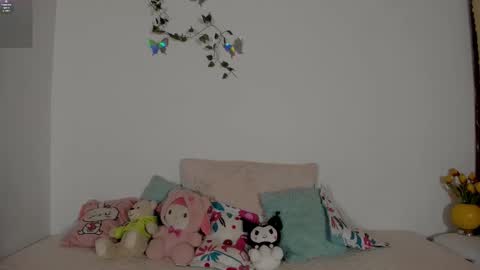 velvet_00 online show from March 15, 2026, 7:14 am