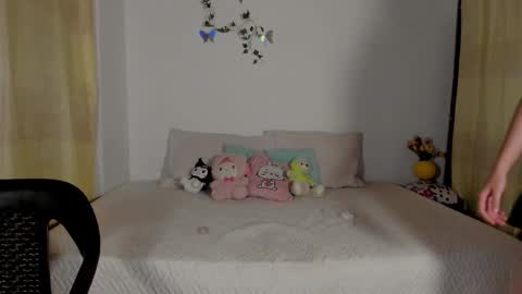 velvet_00 online show from March 24, 2026, 3:22 am