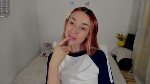 velvet_00 online show from April 8, 2026, 7:25 pm