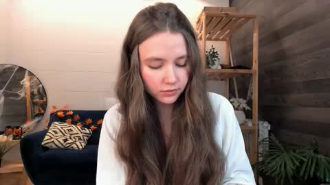 Snapshot of velvet_cherry chatting on October 27, 2025, 4:11 pm velvet_cherry online show from October 27, 2025, 4:11 pm