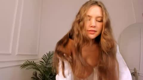 Snapshot of velvet_cherry chatting on November 3, 2025, 4:30 pm velvet_cherry online show from November 3, 2025, 4:30 pm