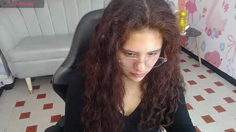 velvet_moon_v online show from February 14, 2026, 1:19 pm