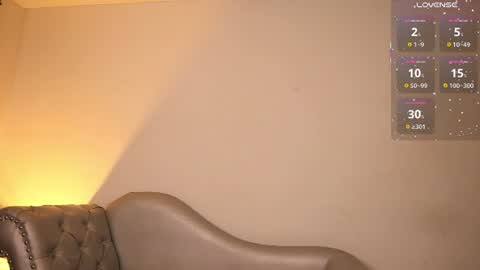 Snapshot of velvet_raze chatting on July 10, 2026, 1:03 pm Velvet online show from July 10, 2026, 1:03 pm