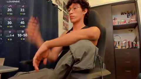 Snapshot of velvet_skyn chatting on June 16, 2026, 1:41 am juansito online show from June 16, 2026, 1:41 am