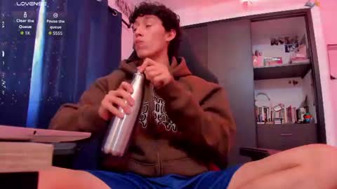 Snapshot of velvet_skyn chatting on June 19, 2026, 3:16 pm juansito online show from June 19, 2026, 3:16 pm
