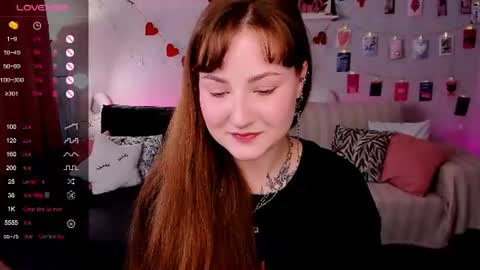 Snapshot of velvetcherry_ chatting on July 5, 2026, 9:05 am Mia online show from July 5, 2026, 9:05 am