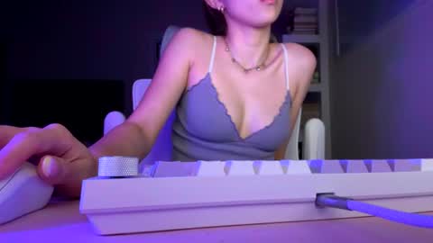 Snapshot of velvetfoxie chatting on June 18, 2026, 5:51 am velvetfoxie online show from June 18, 2026, 5:51 am