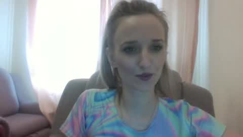 Snapshot of velvetintuition chatting on June 2, 2026, 11:12 am velvetintuition online show from June 2, 2026, 11:12 am