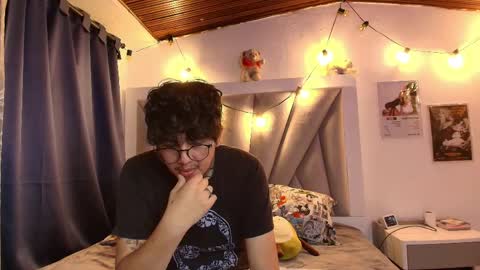 Snapshot of velvetkai_nom chatting on April 13, 2026, 2:28 am Kai 3 online show from April 13, 2026, 2:28 am