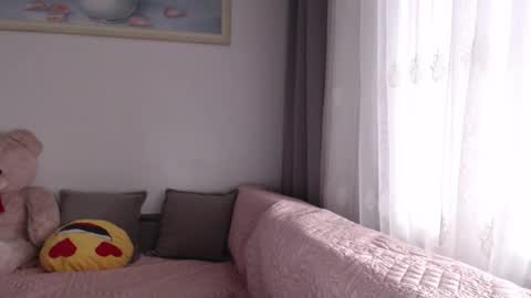 velvetmoon123 online show from December 19, 2025, 8:21 am