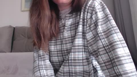 velvetmoon123 online show from April 4, 2026, 6:22 am