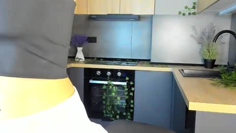 Kelly online show from November 6, 2025, 6:58 am