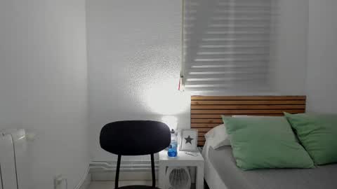 Julieth online show from March 12, 2025, 2:41 am