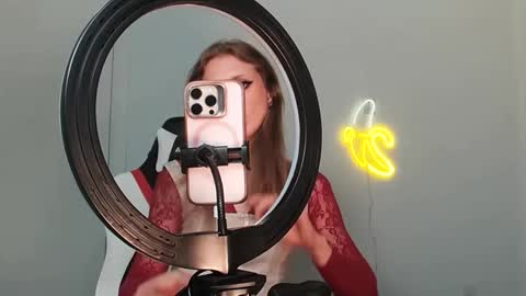 VelvetTGirl online show from February 5, 2026, 4:28 am