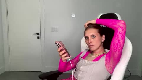 VelvetTGirl online show from February 14, 2026, 4:15 pm