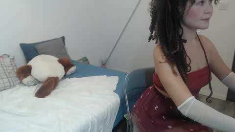 Adora19   Elian30 online show from October 3, 2025, 5:15 am