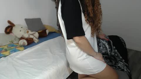 Adora19   Elian30 online show from October 7, 2025, 6:10 am