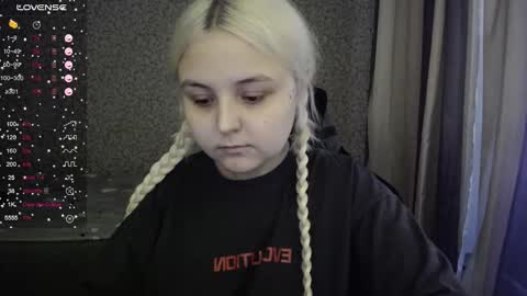 eva 3 online show from September 26, 2025, 1:26 pm