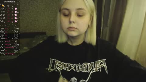 eva 3 online show from November 10, 2025, 2:32 am