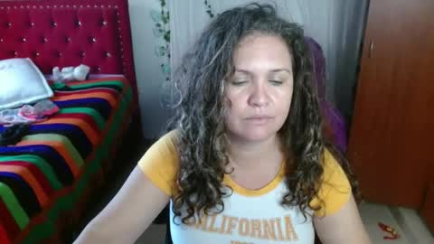 venecasexy44 online show from May 19, 2026, 9:54 pm