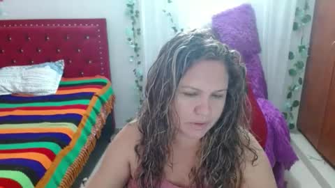 venecasexy44 online show from May 22, 2026, 10:43 am