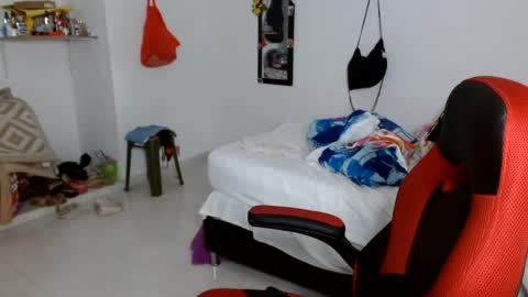Snapshot of venecasexy44 chatting on July 10, 2026, 1:03 pm venecasexy44 online show from July 10, 2026, 1:03 pm