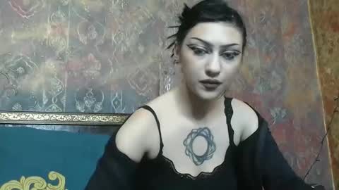 Naly online show from October 27, 2025, 2:43 pm