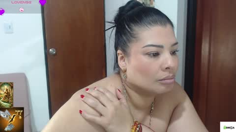 HI IM VENUS SMALL BOOBS  BIG HEART WARM PUSSY online show from May 16, 2026, 12:40 am