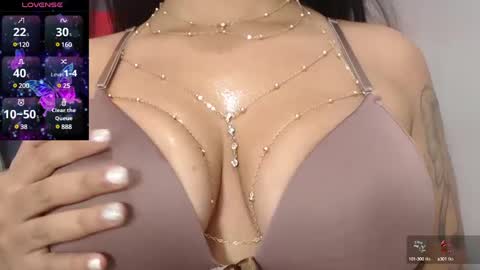 Snapshot of venus_0110 chatting on March 9, 2025, 1:25 am Venus Veracruz online show from March 9, 2025, 1:25 am