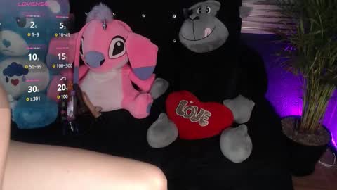 eva online show from October 23, 2025, 11:46 pm