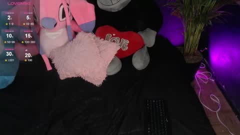 eva online show from November 10, 2025, 11:26 pm