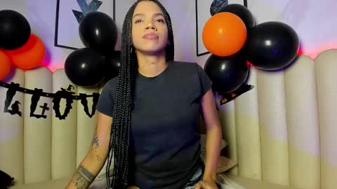 venus__miller online show from October 20, 2025, 12:27 pm